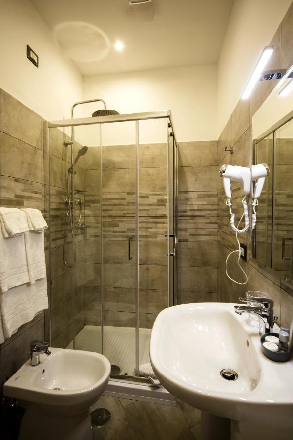 Residenza Tupini, S.Pietro Suites Roma Esterno foto